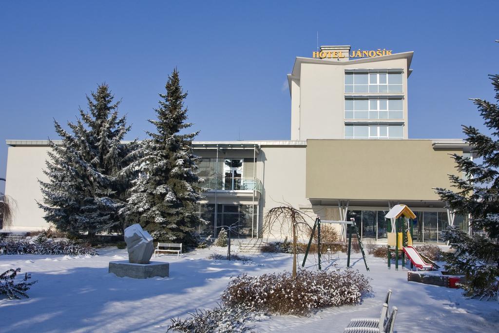 Hotel Janosik Liptovský Mikuláš Eksteriør billede